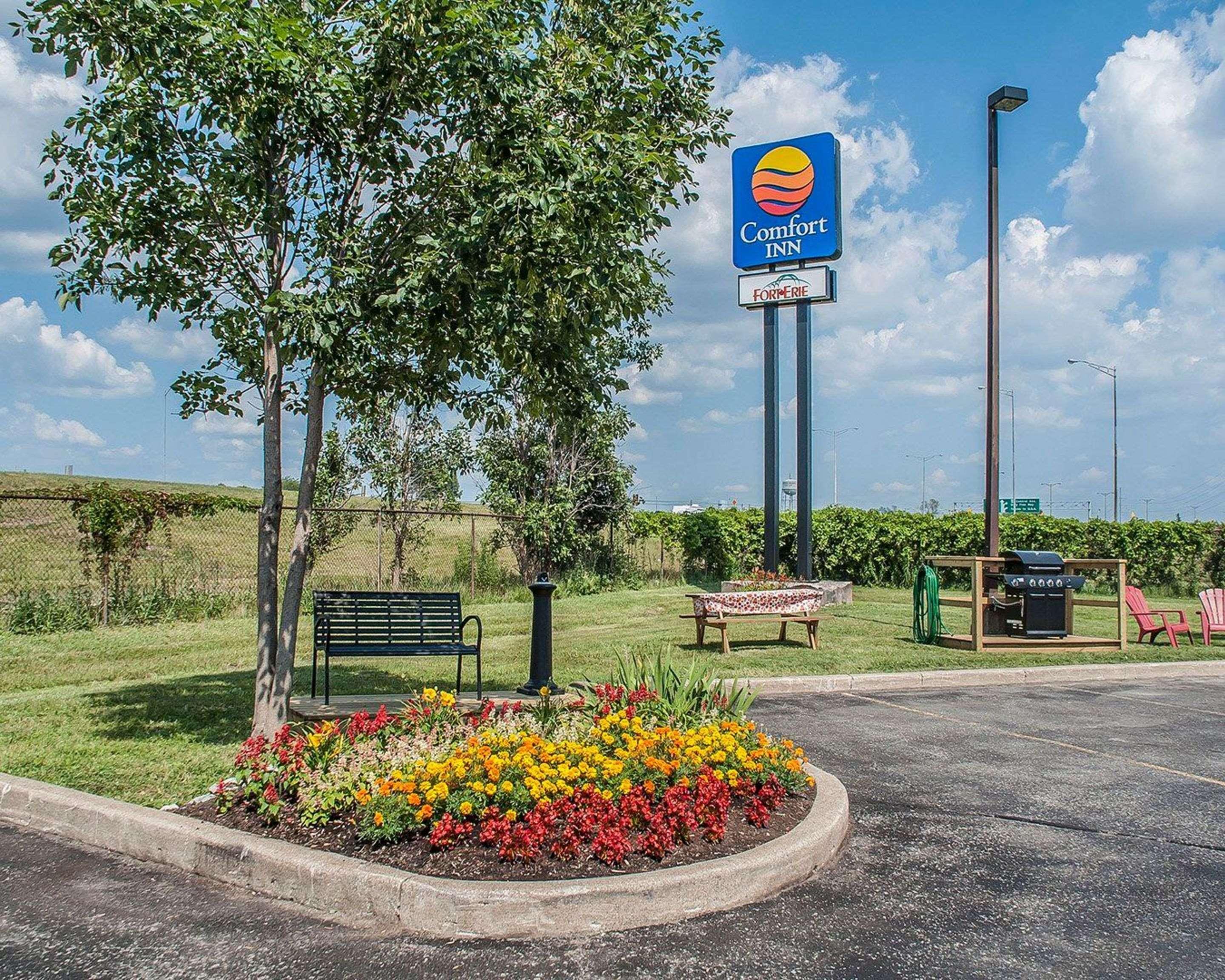 Comfort Inn Fort Erie Exterior photo